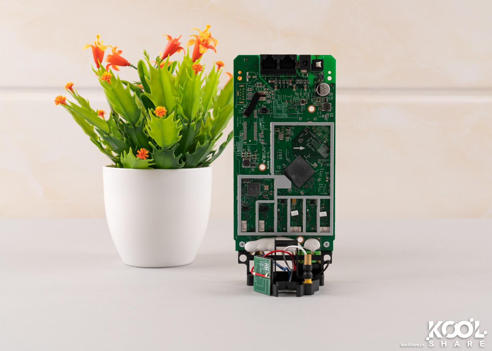 D-LINK友讯Covr-2202AC2200三频WIFIMesh系统开箱评测拆解