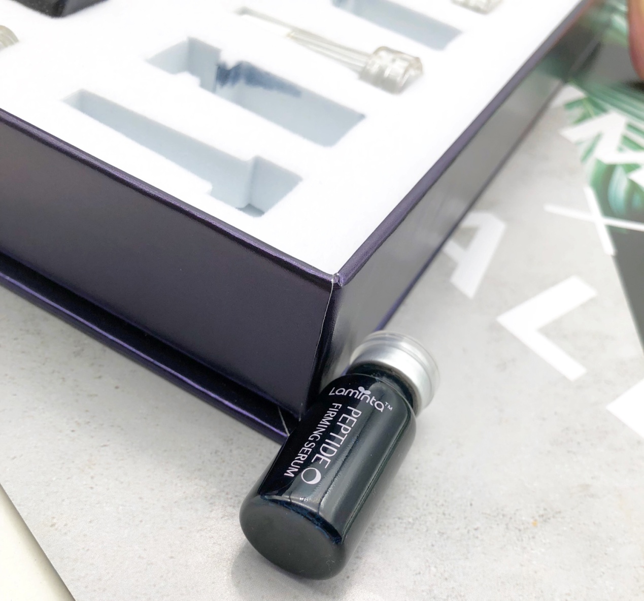 二裂酵母烟酰胺精华液要洗脸吗,二裂酵母和烟酰胺精华哪个好