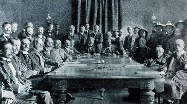 100年坑蒙拐骗，英国怎么抢走了大清的商业王座