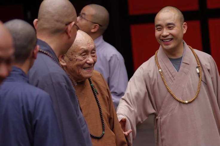 一位老僧讲霉运,一位老僧说人生不顺