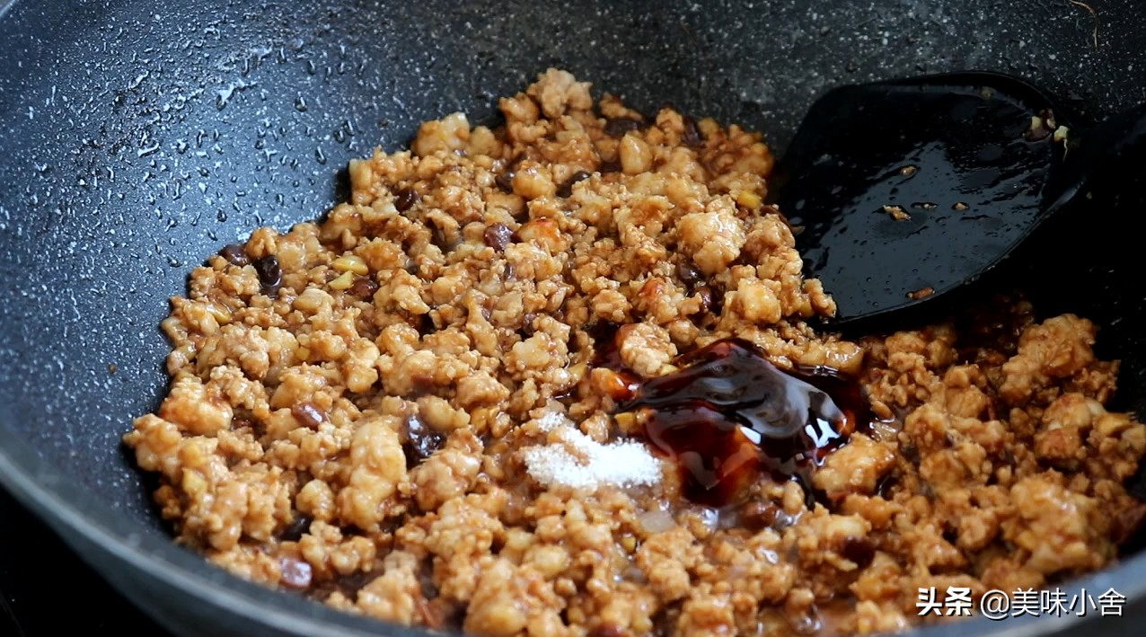 手把手教您在家蒸包子，3个小诀窍，包子又白又松软，零失败