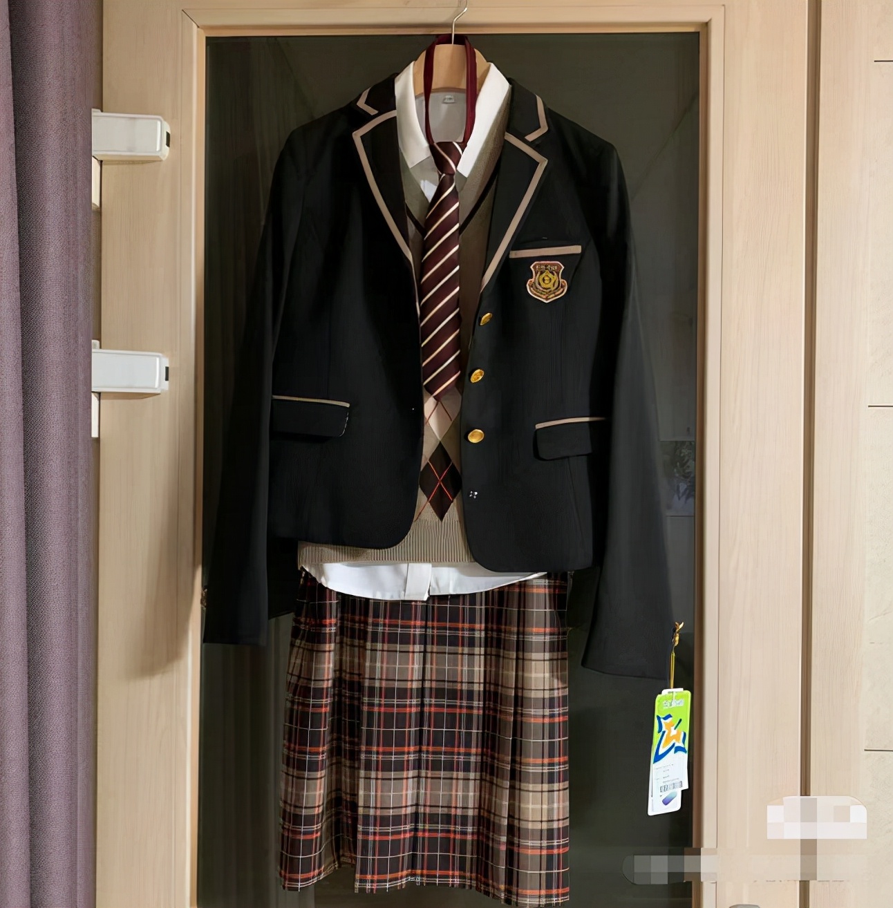 国外校服和中国校服的区别,中国的校服和韩国校服的差别