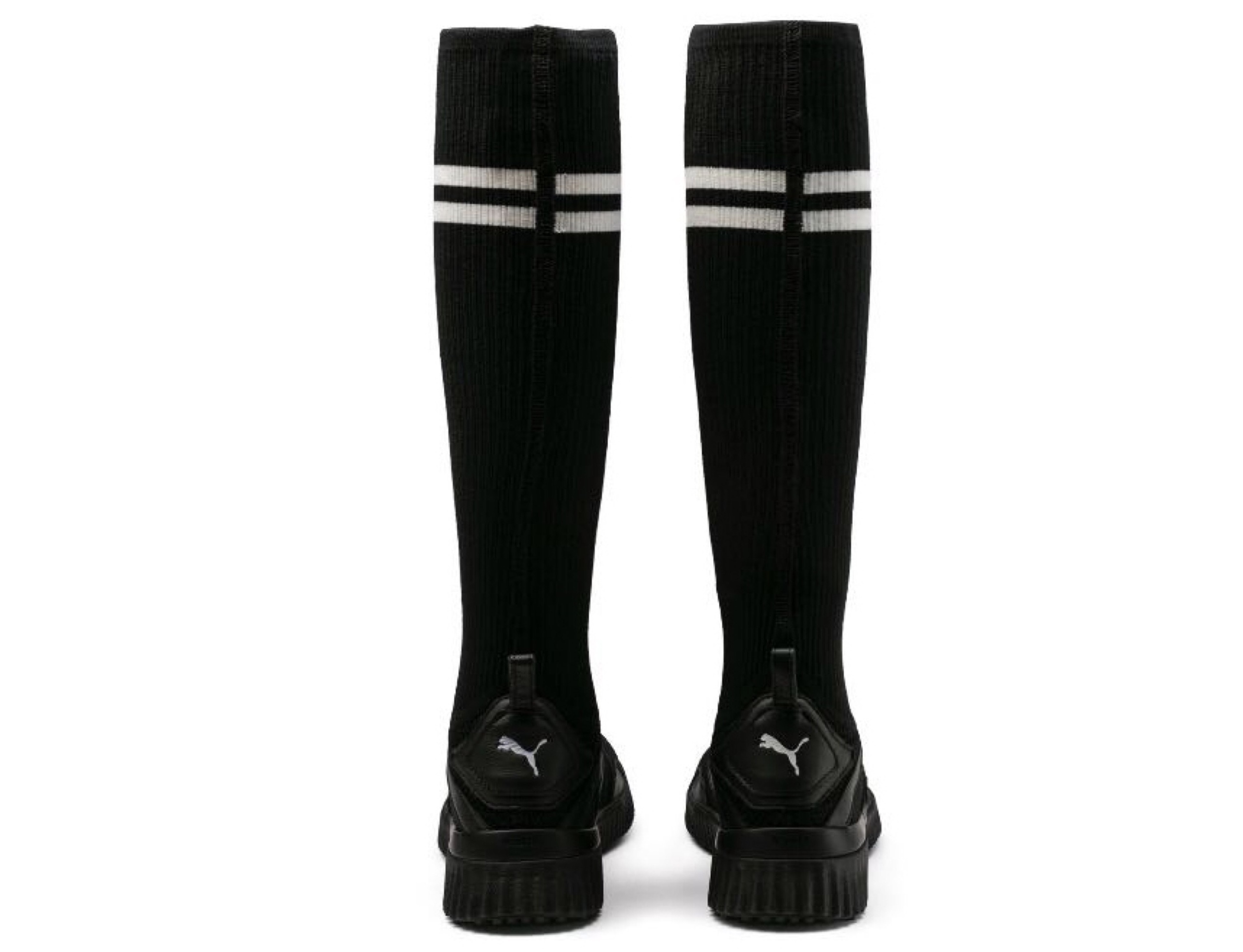 puma粉色蕾哈娜搭配袜子,puma蕾哈娜袜套