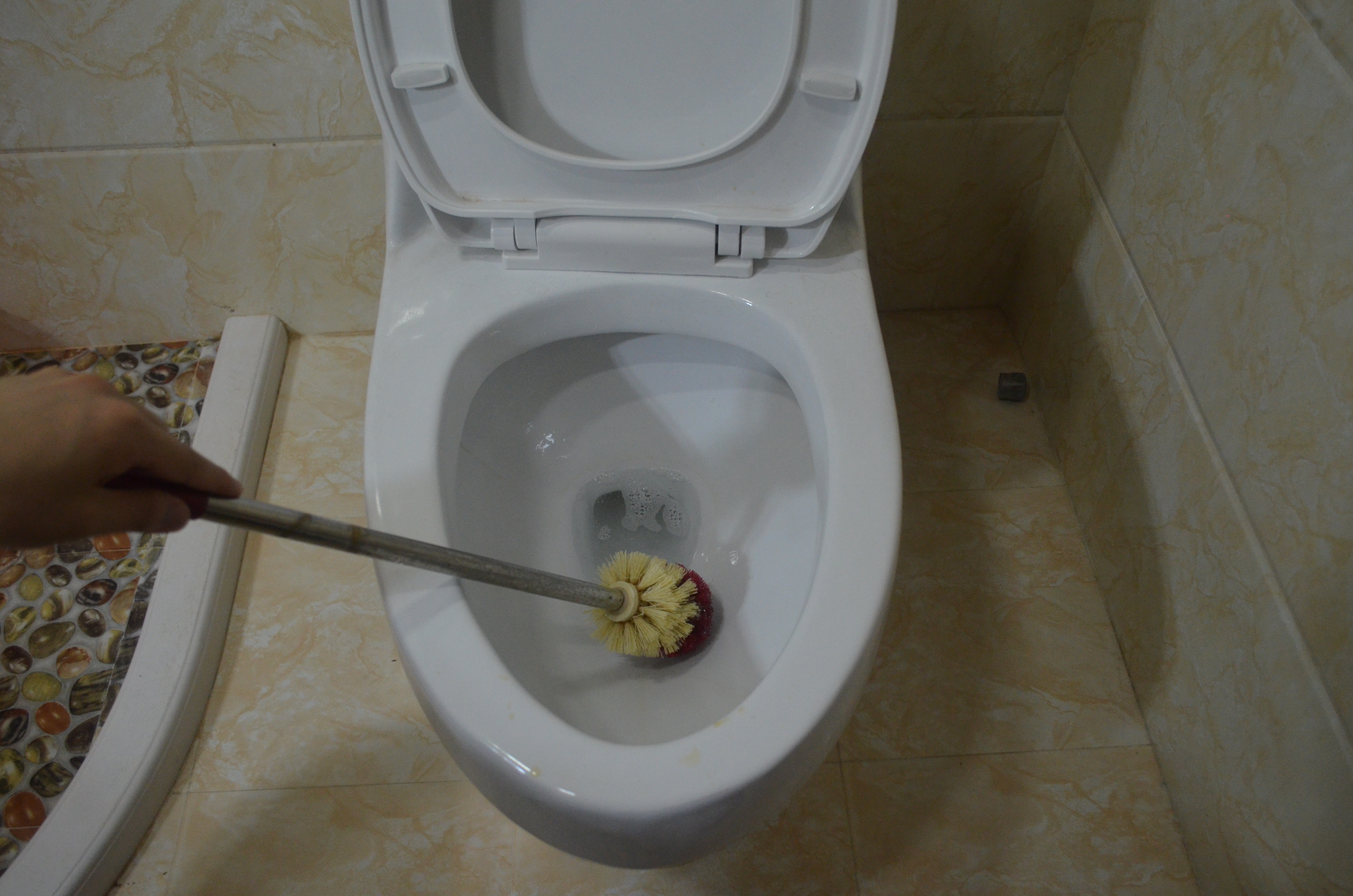 洗衣粉加什么放厕所,盐和洗衣粉一起放厕所除脏吗