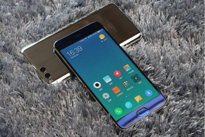 用了六年的小米手机,用了三年的小米手机卡不卡