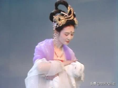 老版西游记嫦娥对比现在的嫦娥,西游记的嫦娥是怎么奔月的