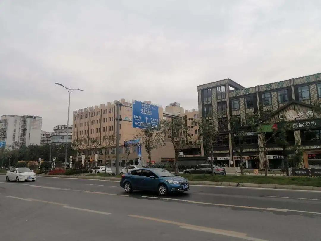 武侯区套三双卫95平住宅,武侯区刚需套三二手房