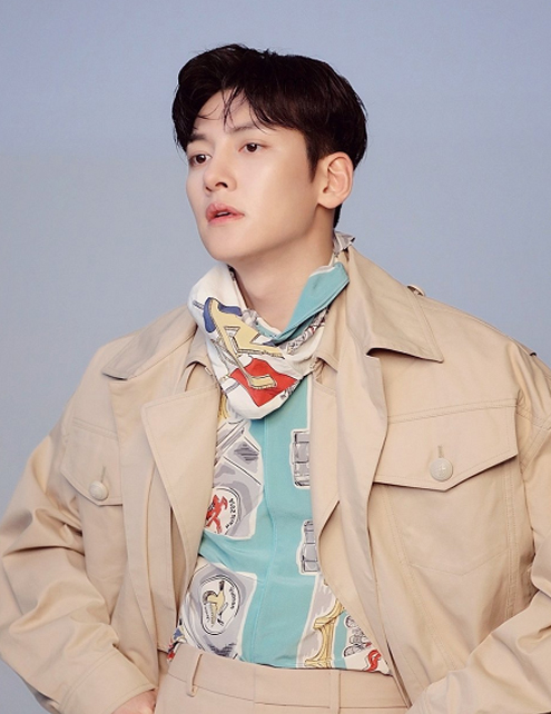 池昌旭代言手机,池昌旭代言羽绒服