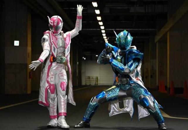 假面骑士剑锋形态普通话版,假面骑士剑锋花音