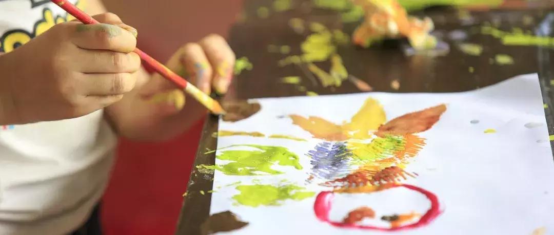 烈火英雄带给我们的感人视频 (让人泪下的烈火英雄)