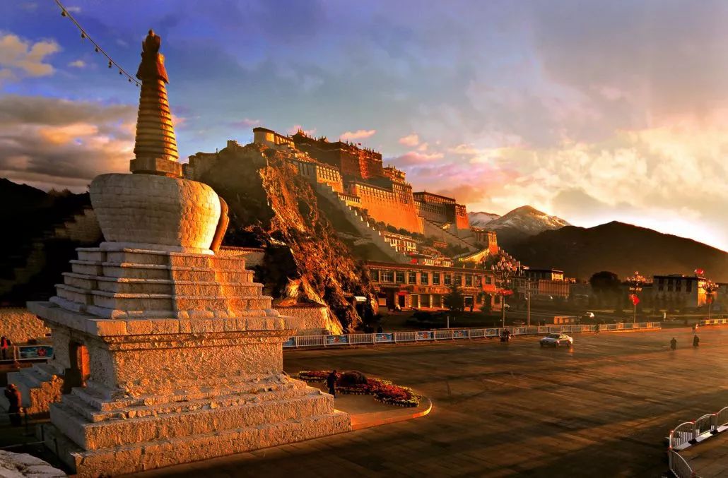 最美边境公路自驾游攻略,国内最美沿海公路自驾游