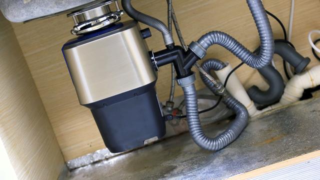 厨余垃圾处理器助你解决厨房垃圾,垃圾处理器要定期清理吗