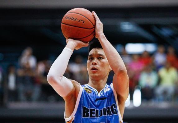 林书豪场边说中文,林书豪刚开始说中文