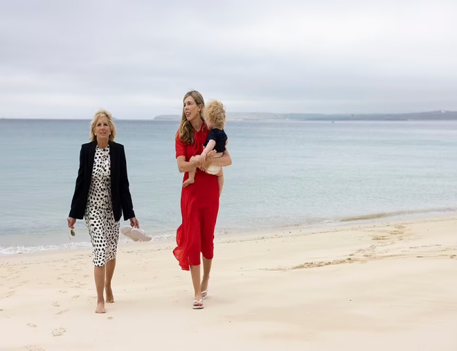 从英国回国为什么要转机,从英国回国需做哪些准备