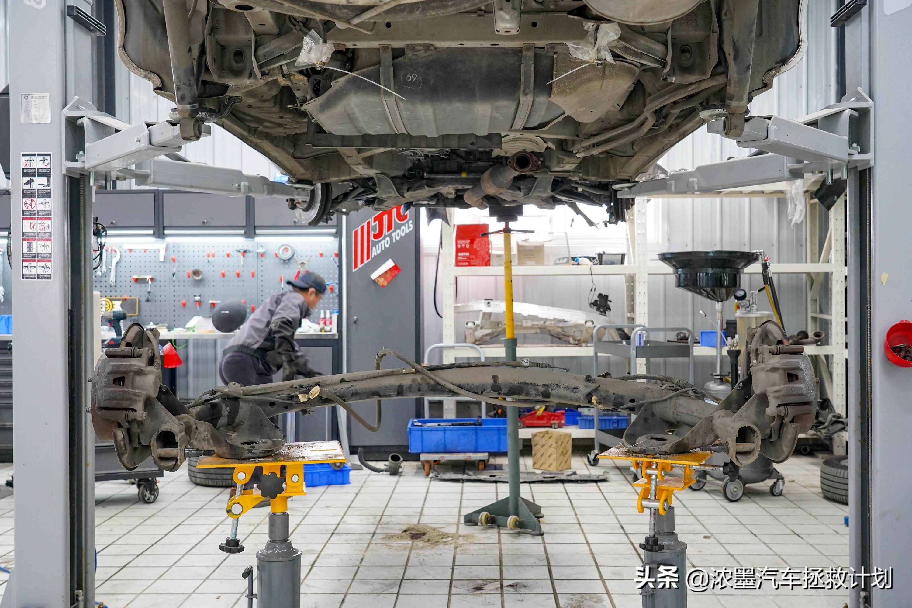 丰田普瑞维亚整备,丰田普瑞维亚第一代改款