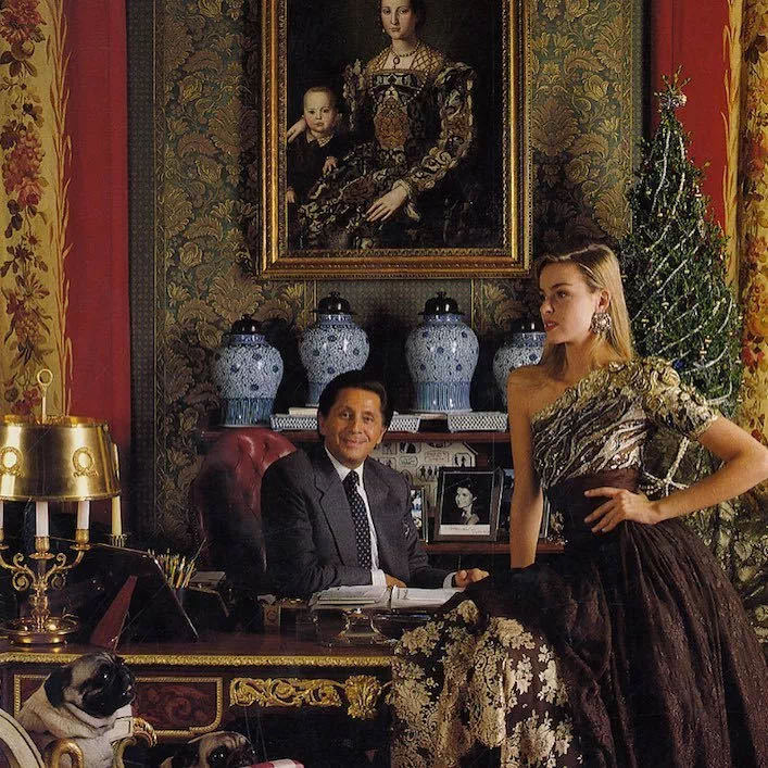 christianlouboutin粉色华伦天奴,christianlouboutin设计过的鞋子