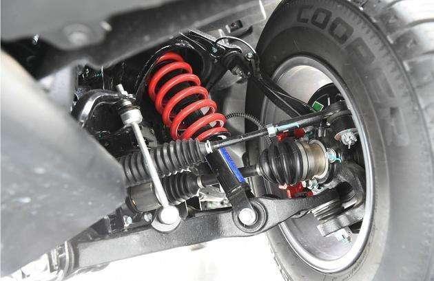 车底盘托底有什么影响,底盘托底了整个坑有问题吗