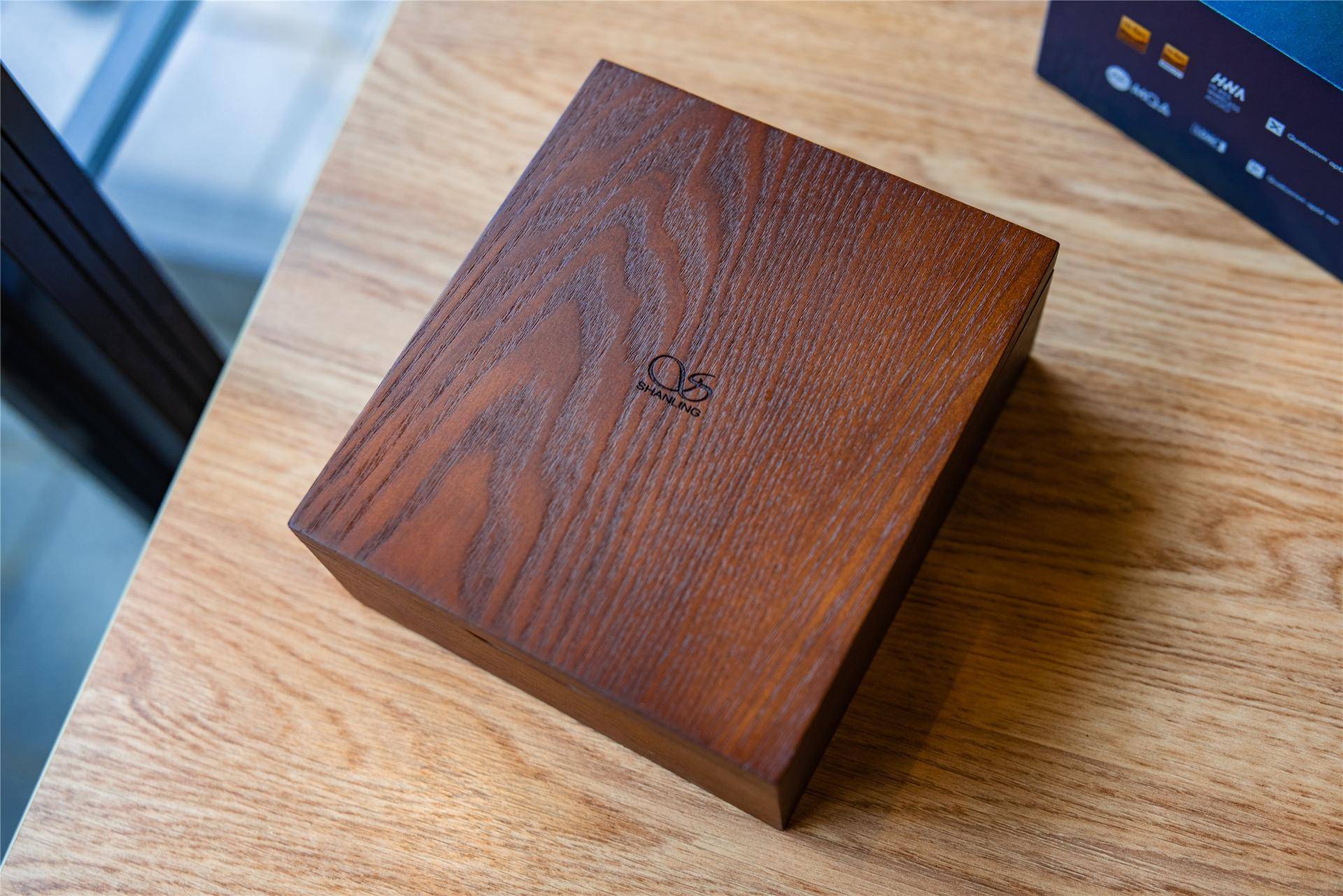 终将到来的万元户，简单说说山灵旗舰*放播**器M8