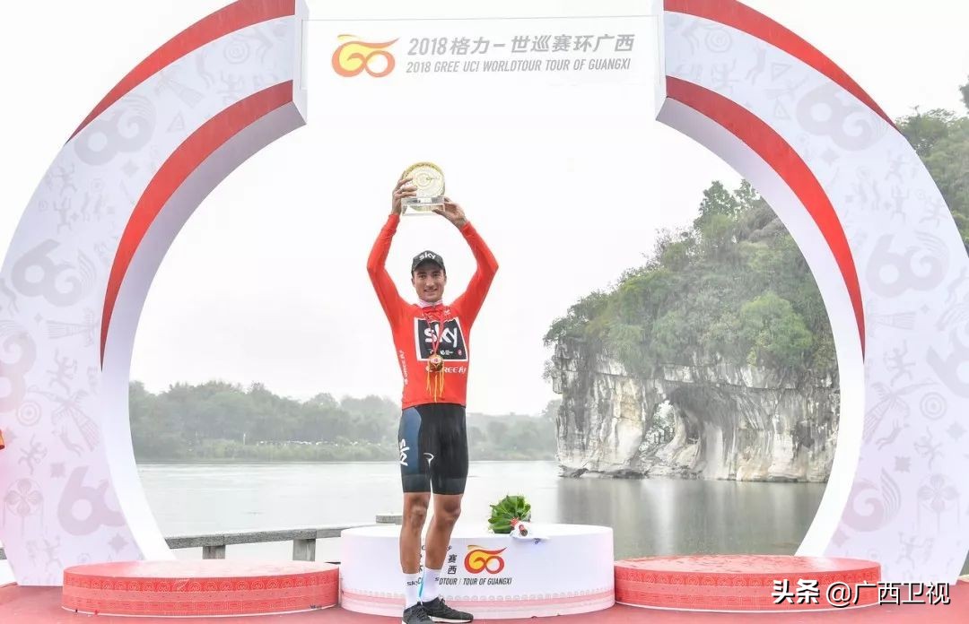 世界大赛奖杯对比,世界赛冠军奖杯归谁所有