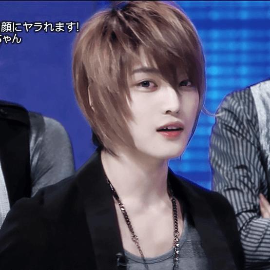 南韩神颜女爱豆李知恩,南韩男爱豆神颜用测谎仪