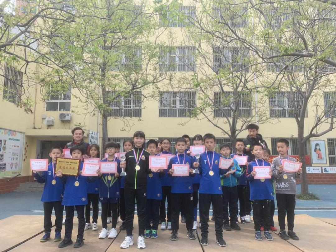 河北邯郸小学足球比赛,邯郸市复兴区岭南路小学足球队