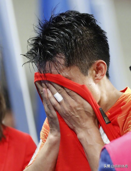 中伊大战国足惨败，砥砺前行终会揽云抱雾挽长虹