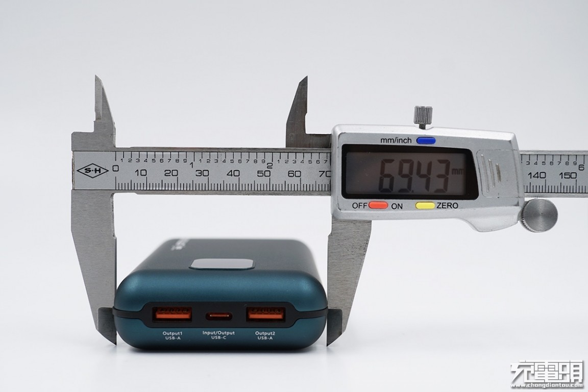 台电能量怪兽57000毫安充电宝拆解,台电20000毫安充电宝拆解