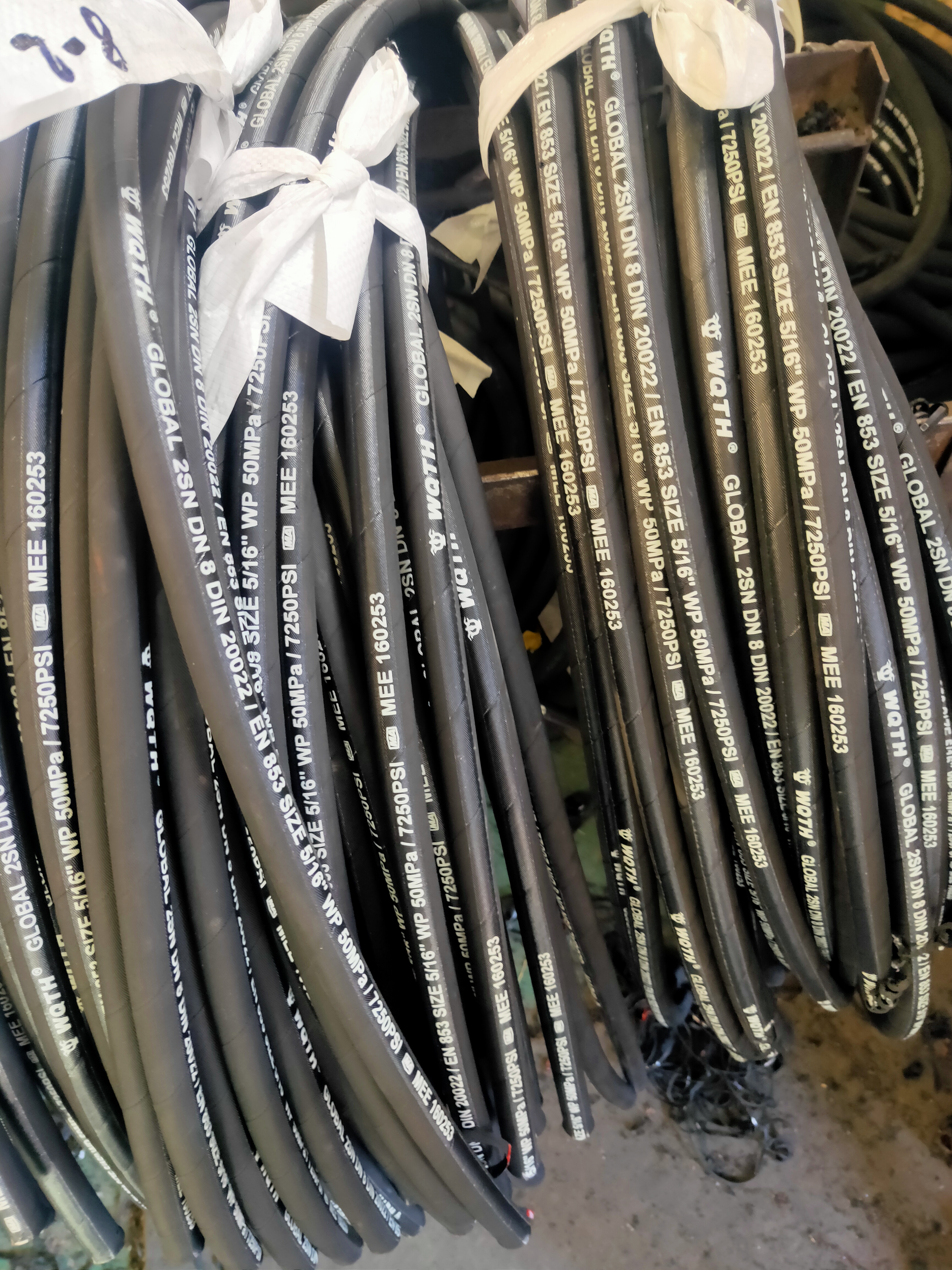 液压管件高压胶管,液压设备高压软管