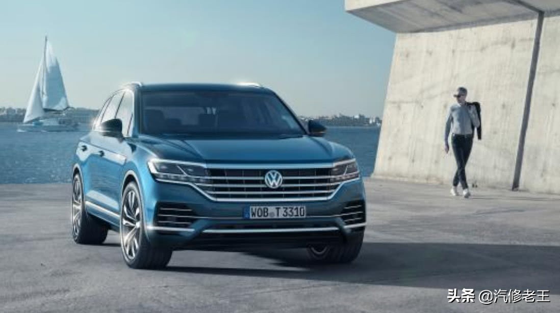 17年大众途锐和14年宝马x5哪个好,2022大众途锐豪华版图片