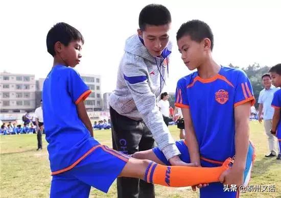 30万足球老师的生存状况调查