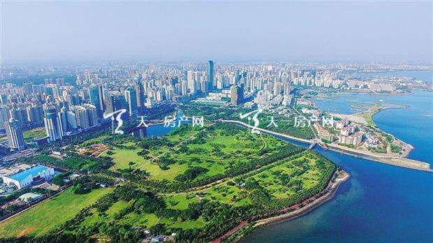 抛开所有的烦恼，奔向快乐无限的海口