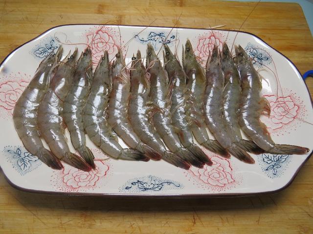 清水虾怎么煮要不要放调料,虾煮几分钟会更嫩更好吃