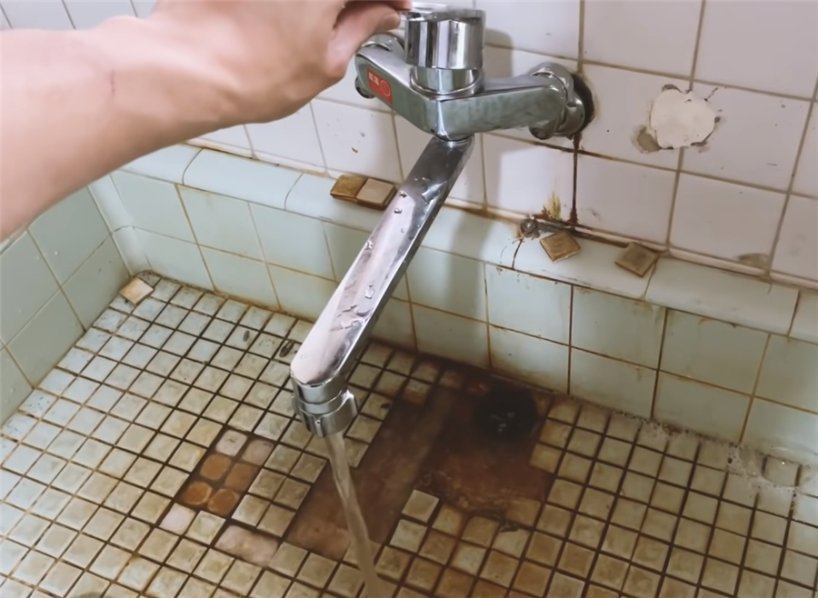 日本男子买江户时代深山老宅，带妻女住进89㎡的家，过起田园生活