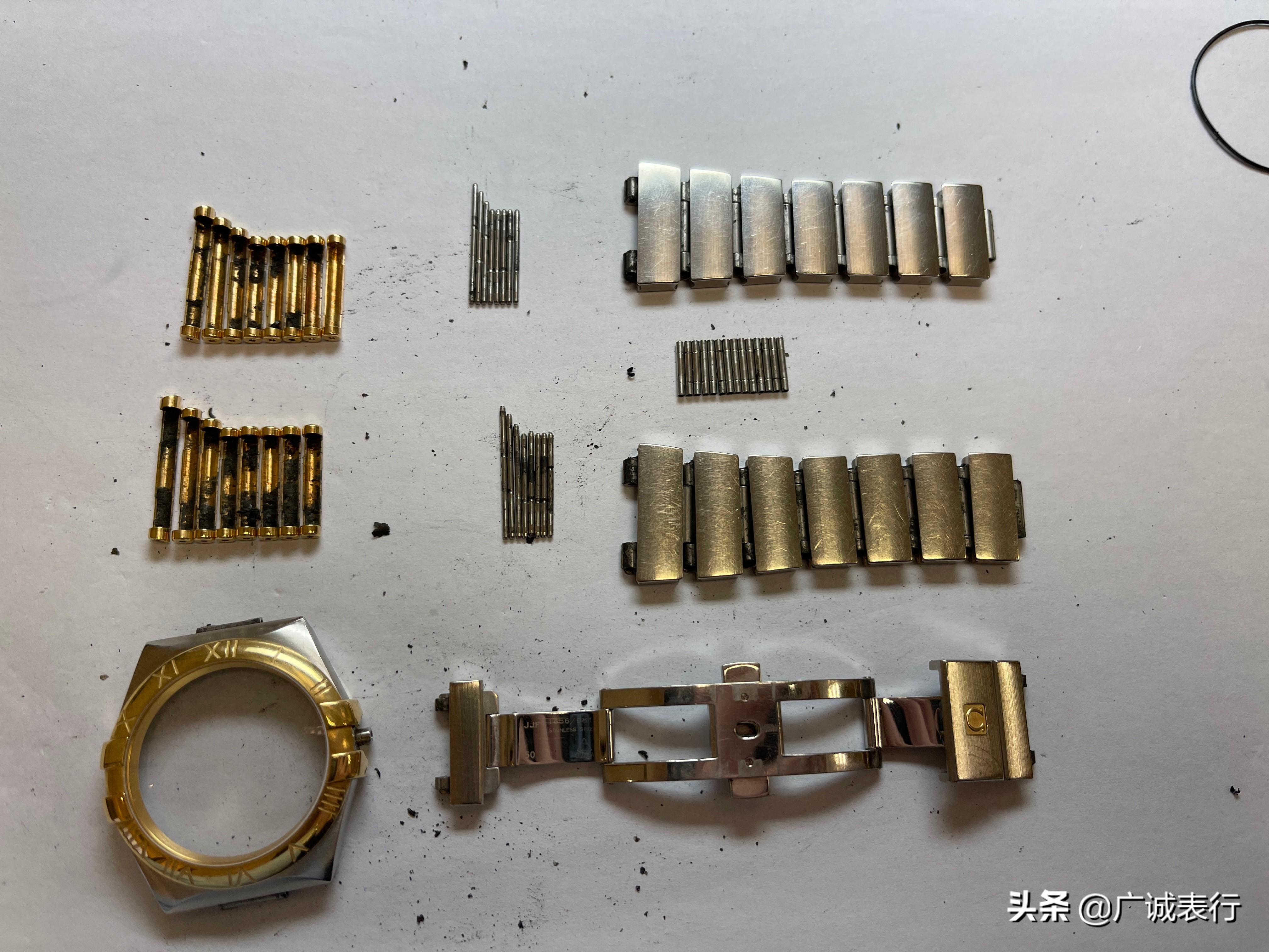 手表钢带怎么越来越大,手表防黑常识