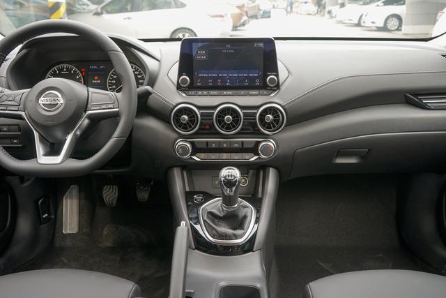 14代日产轩逸怎么谈价格,日产14代轩逸最值得买哪一款