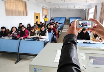 涓鐢熷巻鍙茶閫冭,楂樹腑鐢熷巻鍙茶閫冭