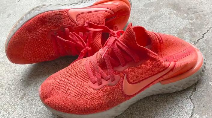 耐克脚感爆棚的鞋,耐克足力健跑步鞋