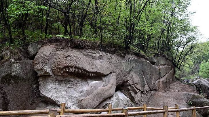 西泰山的特点是什么,西泰山为啥叫西泰山