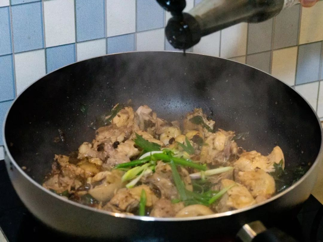 香港大元酒家秘传的「豆豉酱」，用它来做豆豉鸡，没有人能比得上