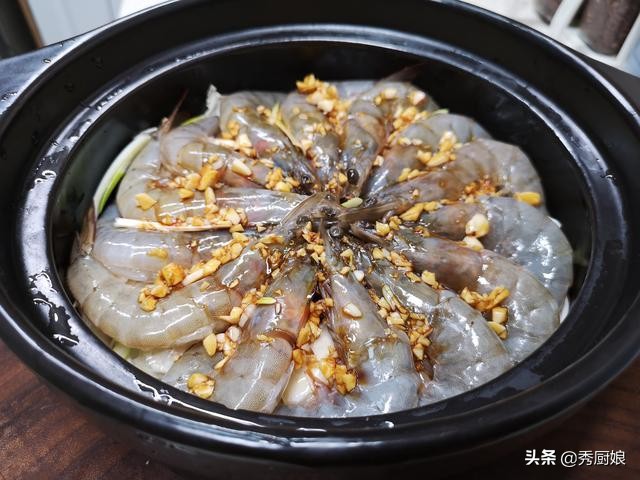 吃虾的时候虾线需要挑出吗,老渔民吃虾挑虾线吗