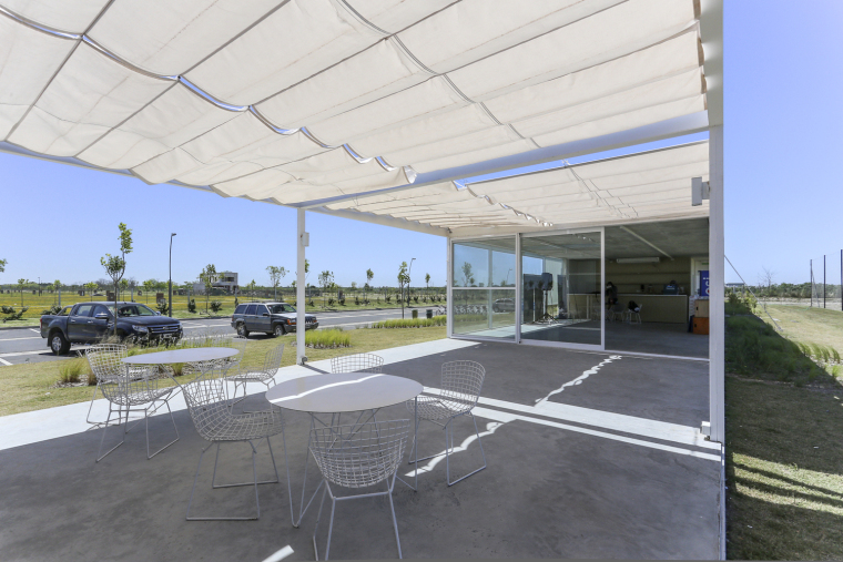 阿根廷阿尔瓦雷斯俱乐部,阿根廷足球俱乐部