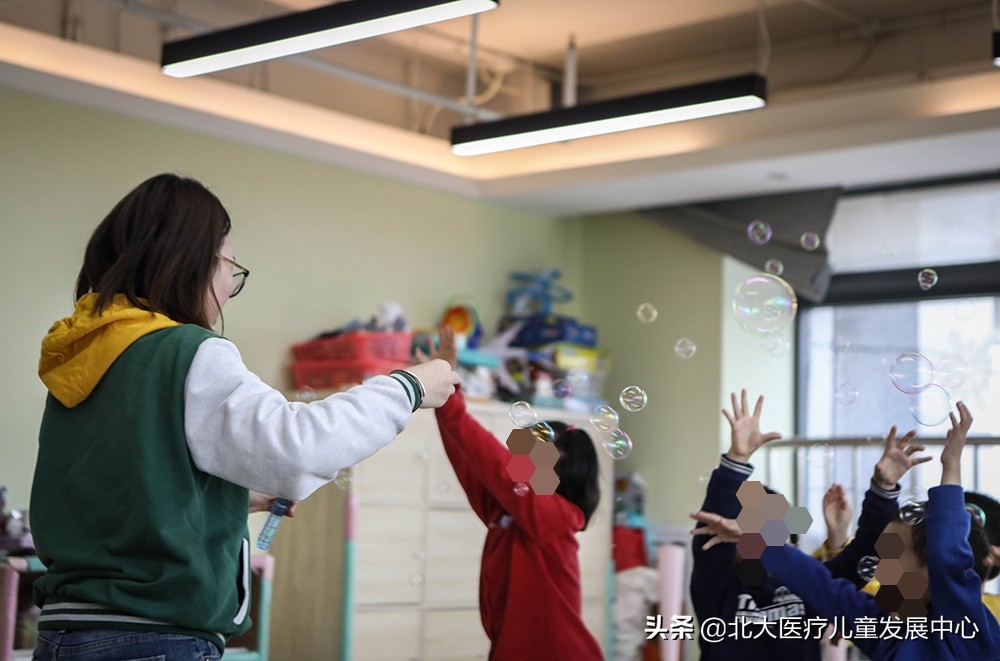 专业孤独症儿童康复培训,孤独症儿童康复培训