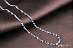 女士项链肖邦链,18k蛇骨链肖邦链盒子链哪款更好看