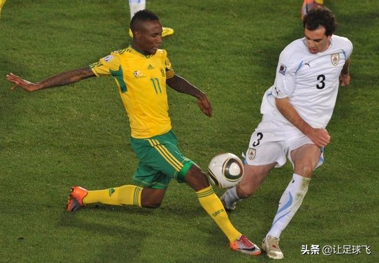 足坛凶狠的后卫,当今足坛攻击型中前卫排名