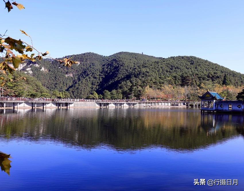 人间芳菲十月,人间四月芳菲尽硬笔楷书