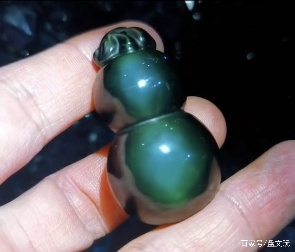 小的水晶洞可以起到消磁的作用吗 (什么水晶的晶洞消磁好)