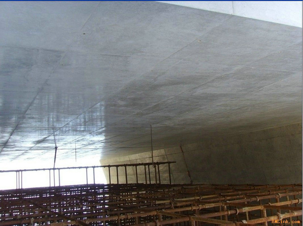 贝思特混凝土开裂原因,冬季混凝土抗水板开裂