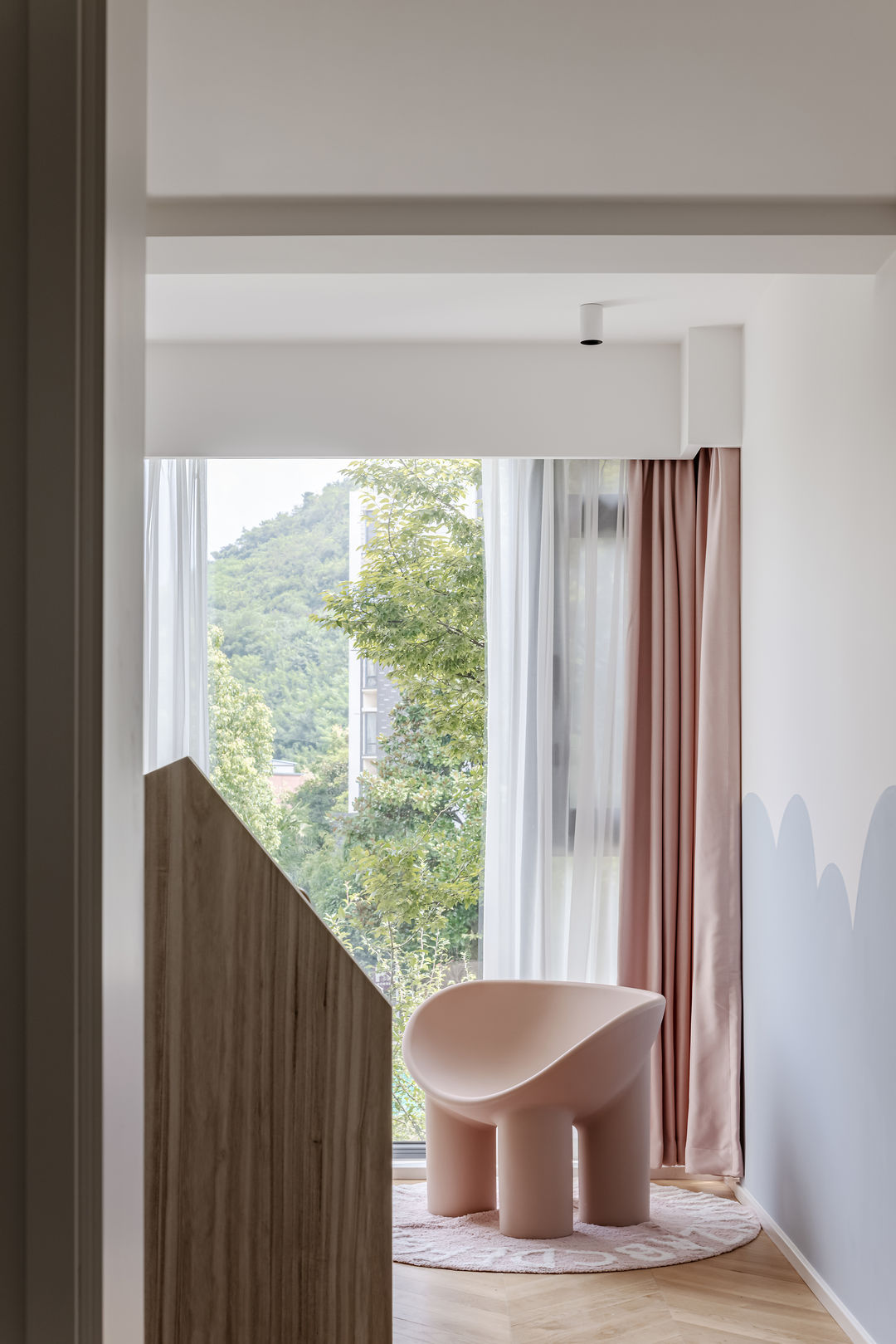 极简舒适的20平米小家,极简主义温馨的家