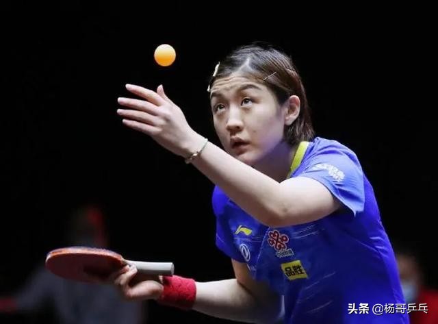 肖战王曼昱练球,肖战指导陈梦与平野美宇比赛