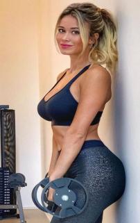 足球美女c罗,意大利体育女主持人谈c罗